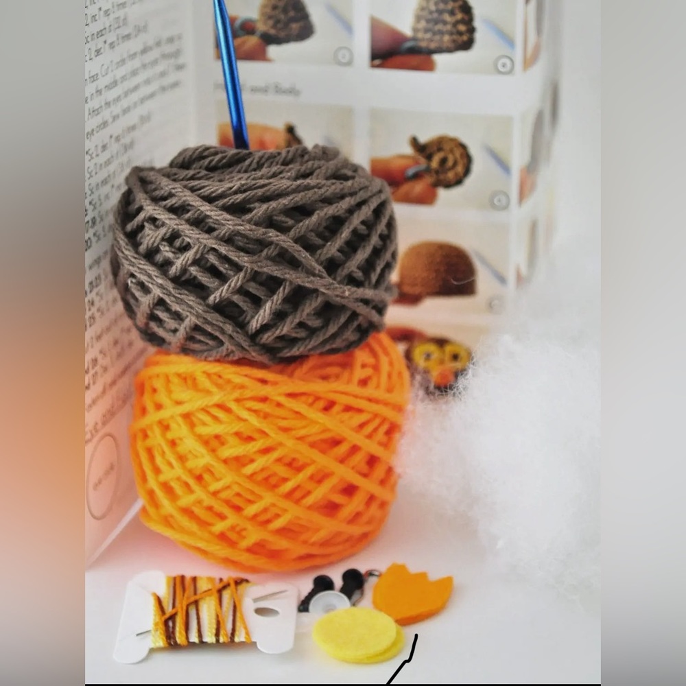 Brown Owl Crochet Kit - Picture 4 of 8